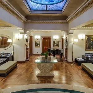 Hotel River Palace